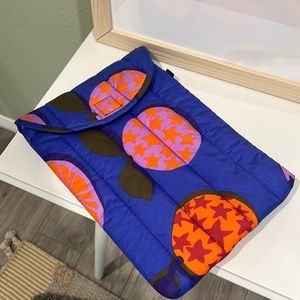 Baggu puffy laptop sleeve 13”